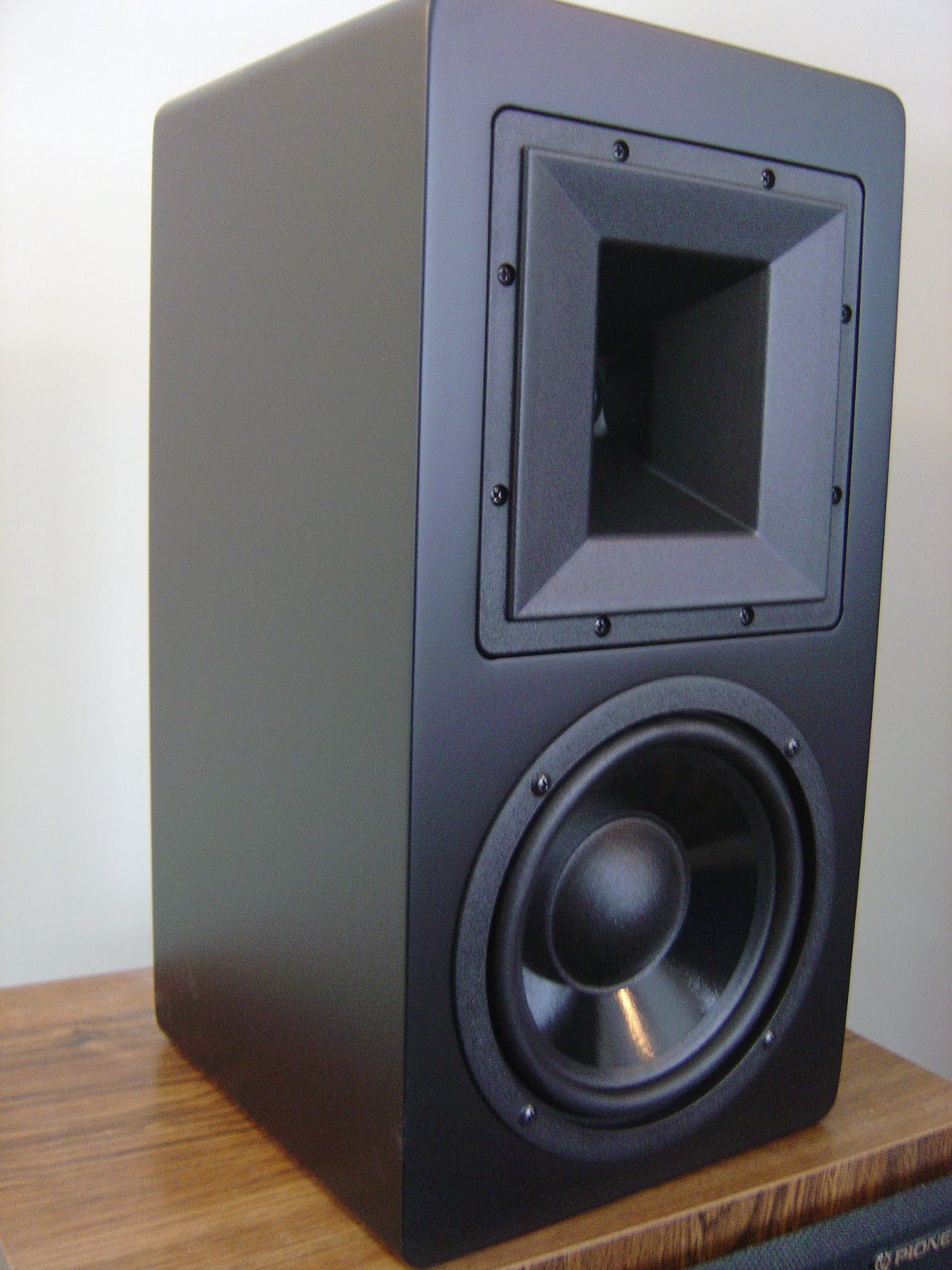 dixon home theater speakers