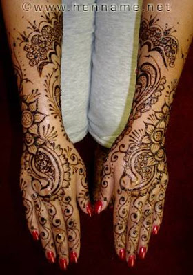 mehndi henna tattoos