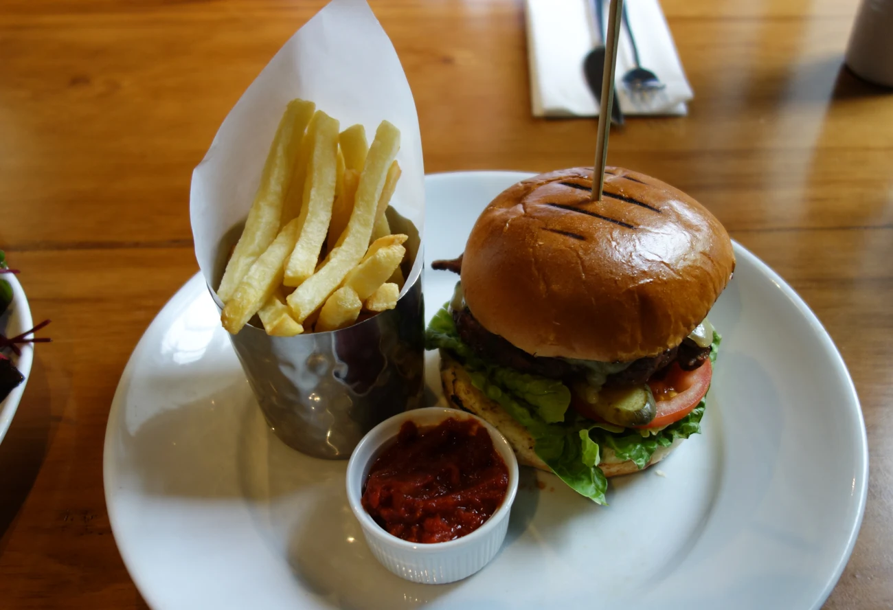 Burger with chips