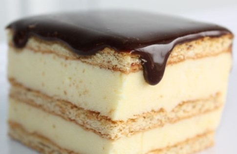 How to Make Chocolate Éclair Cake