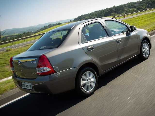 Toyota Etios Automático 2017 Sedã