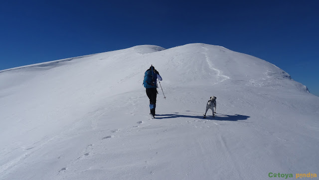 Ruta invernal al Pico Nevadín desde Salientes