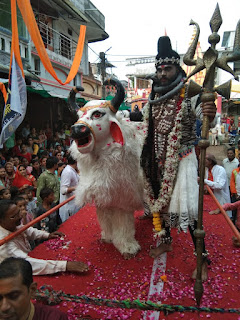 शिव की आलोकिक यात्रा में हर कोई शिवमय हुआ