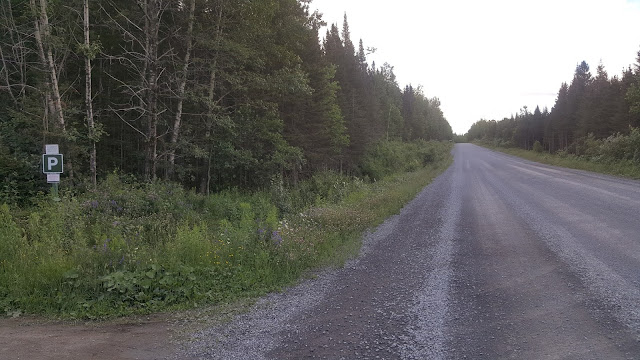 Stationnement pour le mont Vallières-de-Saint-Réal