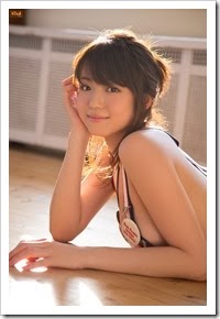 Nakamura_Shizuka_Bomb.tv_gravure_gallery_noviembre_2013_part2_10