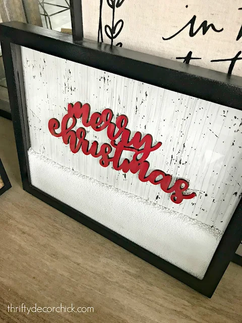 Cute DIY Christmas snow frame