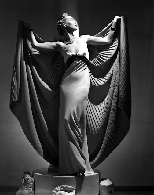 1936. Helen Bennet by Horst p. Horst