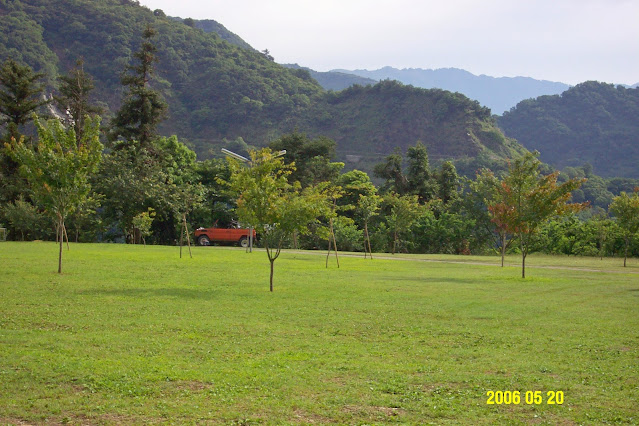 武令山登山口旁露營區