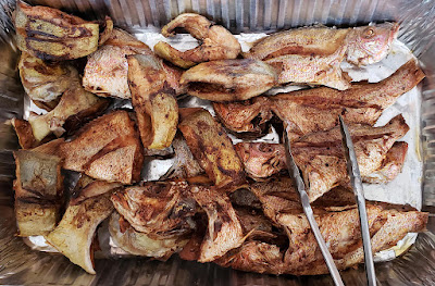 fried fish in pan