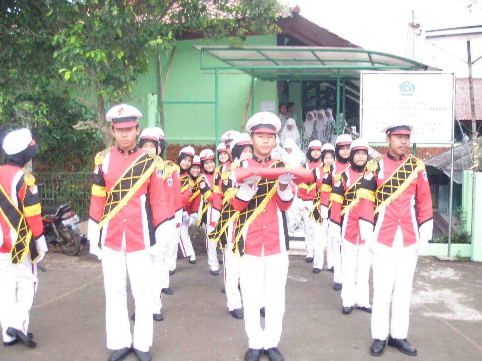 OSIS Madrasah Aliyah Negeri 11 Jakarta: Upacara Bendera 