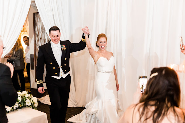 Annapolis MD Wedding at Naval Academy Chapel and Severn Inn by Heather Ryan Photography