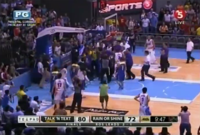 Talk 'N Text And Rain Or Shine Game Four Match Almost Turns Into A Riot, Players Involved Was Penalized