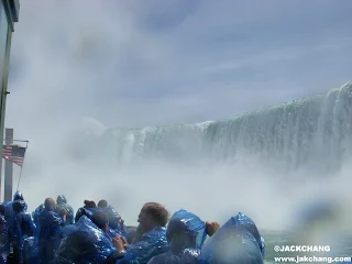Self-driving tour in the United States and Canada | Maid of the Mist of Niagara Falls, USA
