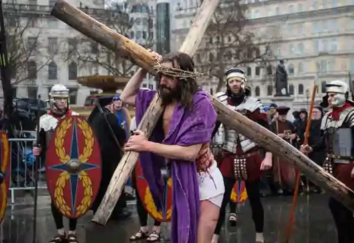 News, World, Top-Headlines, International, Good-Friday, Religion, Jesus Christ, London, Observing Good Friday around the world.