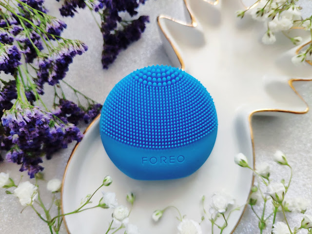 Foreo LUNA play - Czy warto stosować szczoteczkę soniczną w pielęgnacji twarzy?