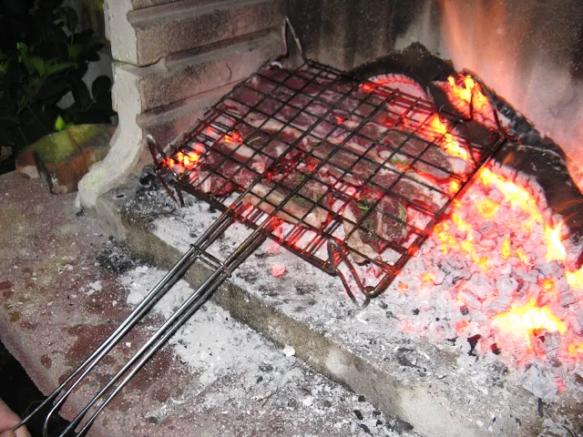 Carne di pecora grigliata