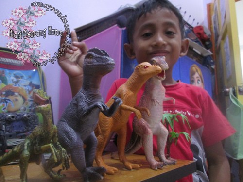 Afif dan Dinosaur