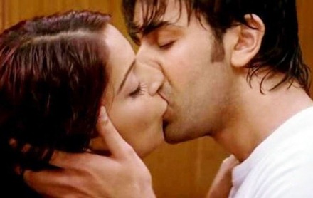 Ranbir smooch Nargis in Rockstar