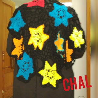 mantón de crochet con estrellas