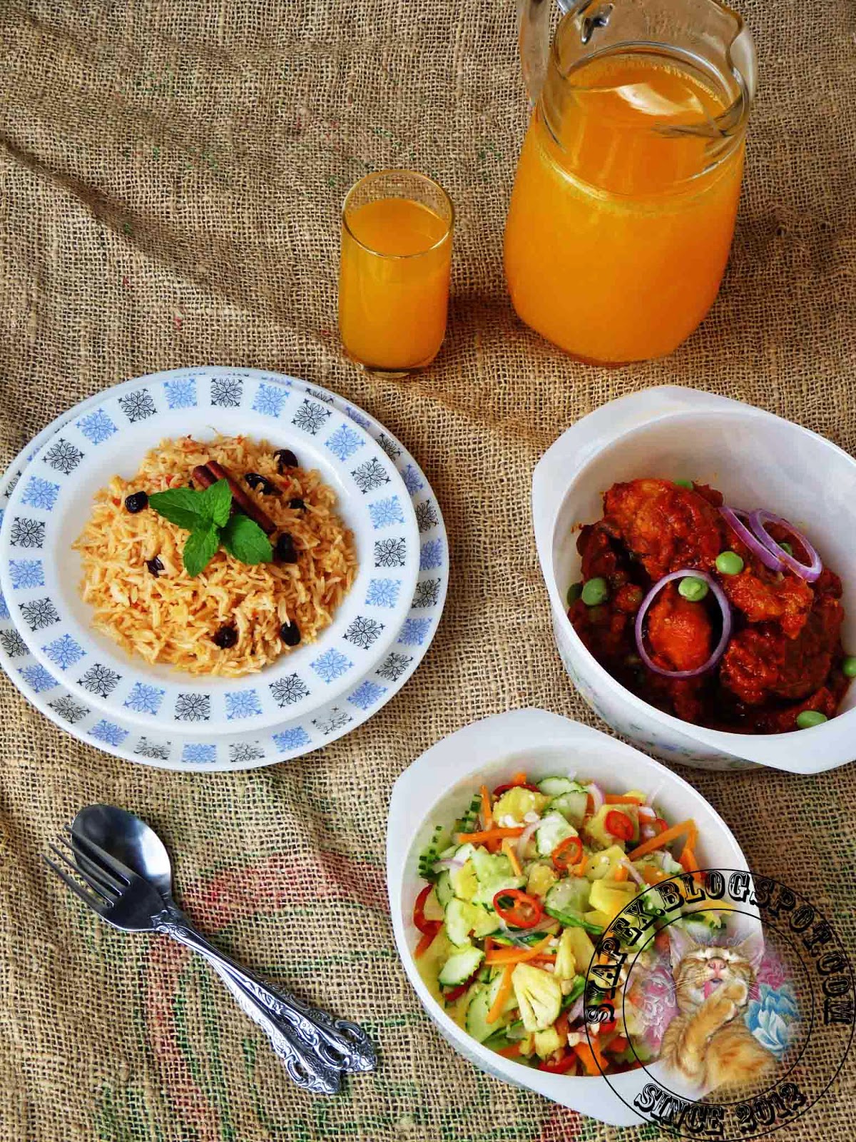 Syapex kitchen: Nasi Tomato, Ayam Masak Merah dan Acar 