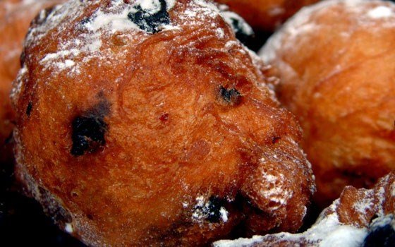  DOUGH BALLS (oliebollen)