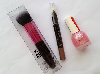 hm kozmetik, hm beauty, hm cosmetics, hm makeup brush, hm nail polish, hm oje, hm göz farı, makeup brush, hm makyaj fırçası, hm far,