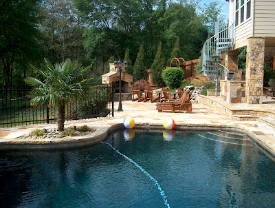 PATIO-PISCINA-CHIMENEA-EXTERIOR