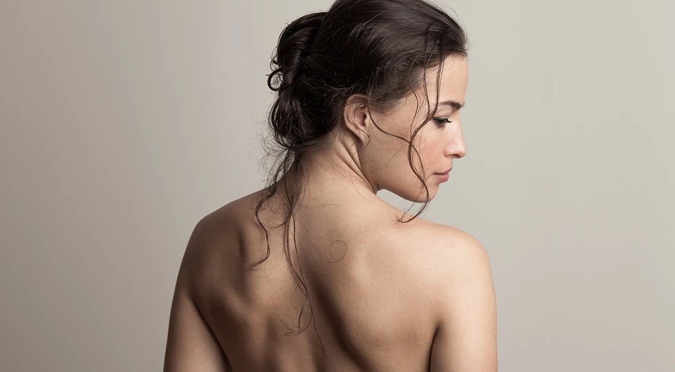 Acne on the back: causes and how to get rid of them