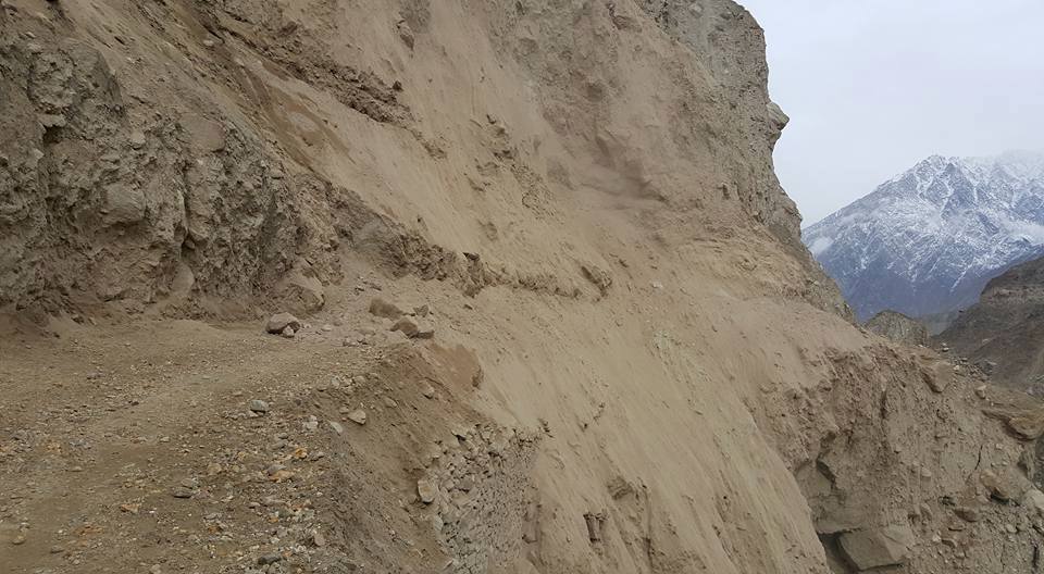 Khaltaro valley road .dangerous road Khaltaro valley. dangerous road in Gilgit baltistan. dangerous road in Pakistan. dangerous road in Karakoram mountain range
