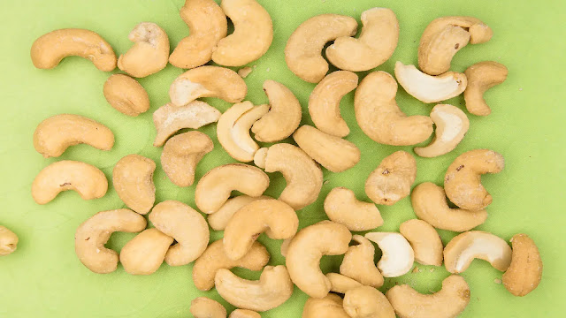 Cashews