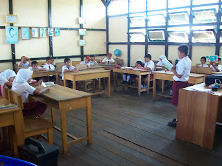Retnaningdyah S (Retno): Menata Ruang Kelas SD