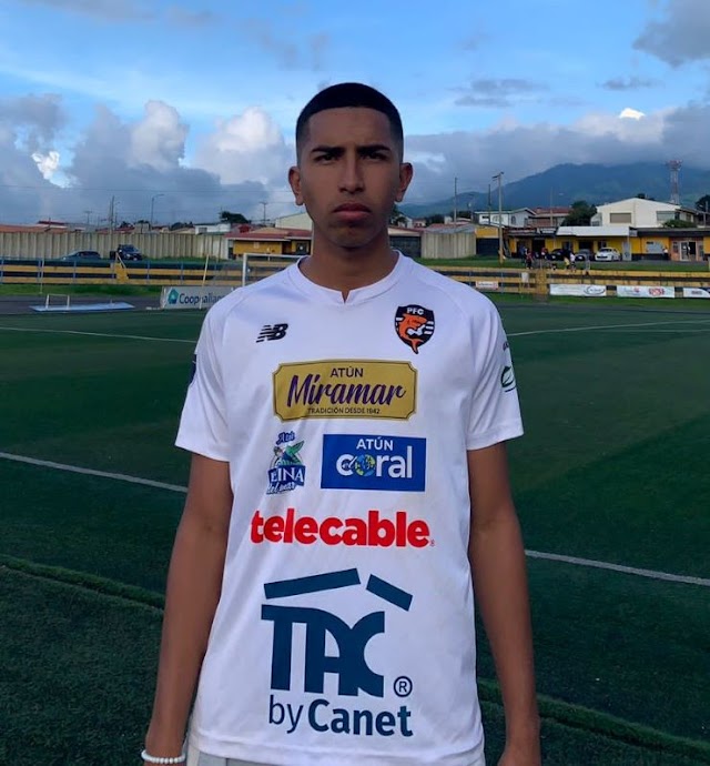 Joven purraleño entrena en la primera división con Puntarenas FC