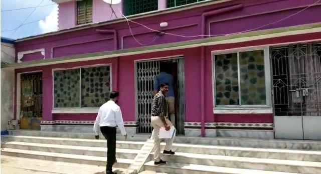 ED-investigates-at-Chandan-Mandal-house