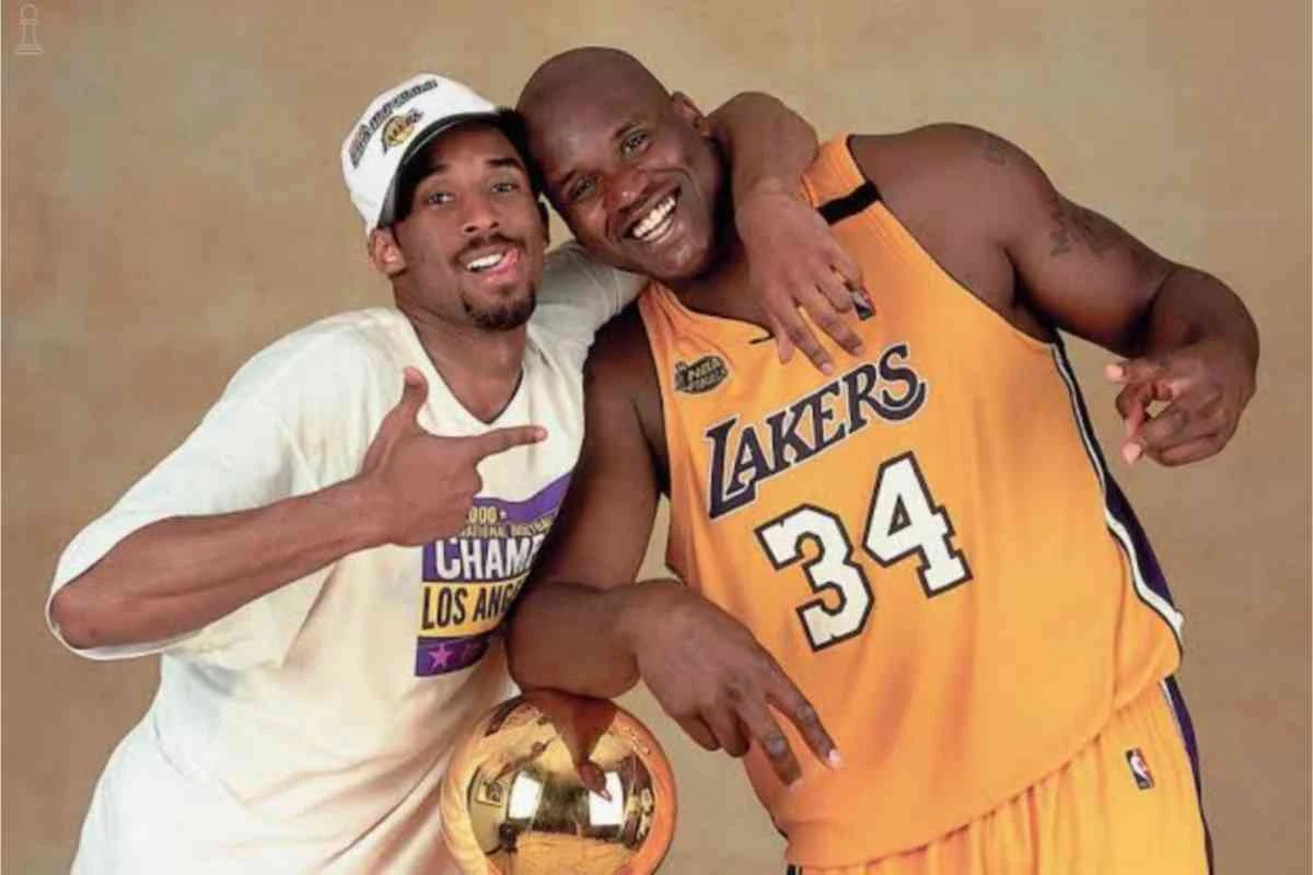 Kobe Byant and Shaquille O'Neal for the Los Angeles Lakers