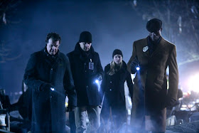 FRINGE: The team (L-R: John Noble, Joshua Jackson, Anna Torv and Lance Reddick) arrives at an accident in the FRINGE episode The Transformation