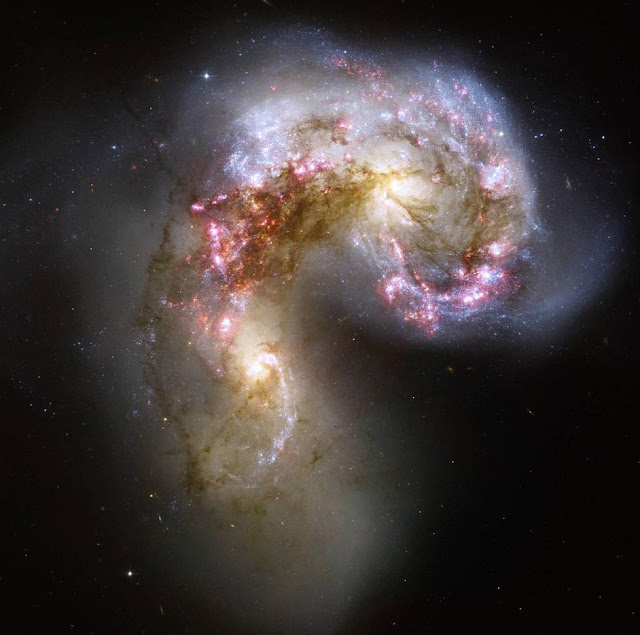 galaksi-antena-informasi-astronomi
