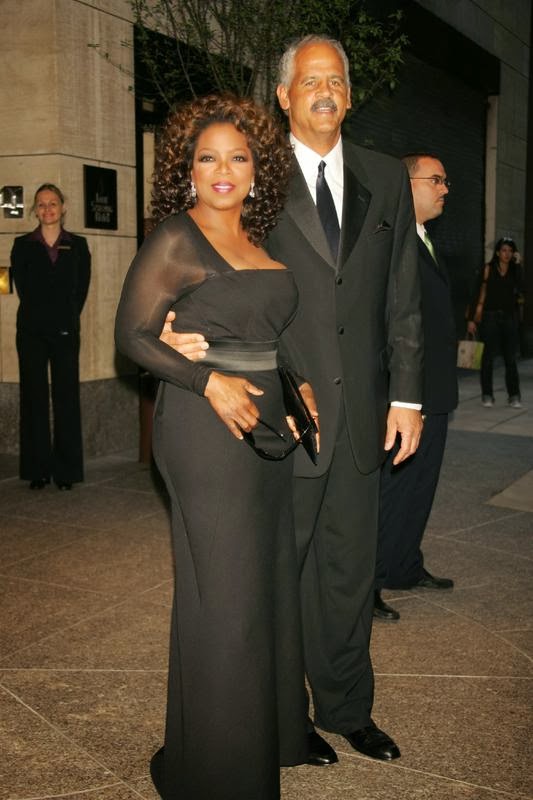 Oprah Winfrey and Gayle Kin…