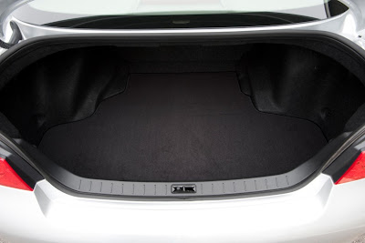 2011 Infiniti G25 Sedan Trunk Area Place