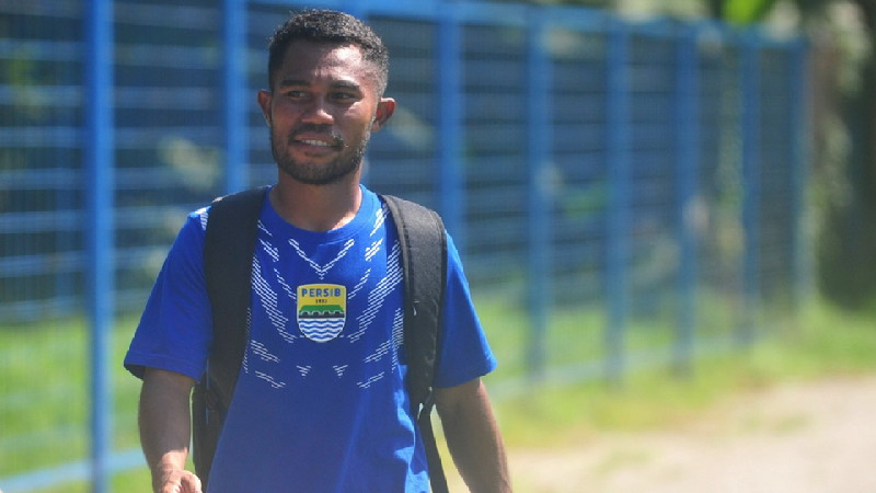 foto ardi idrus persib terbaru