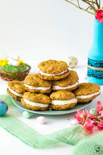 Carrot Cake Cream Cheese Whoopie Pies