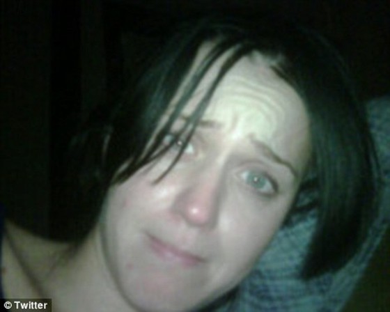 katy perry without makeup photo. Katy Perry is silent