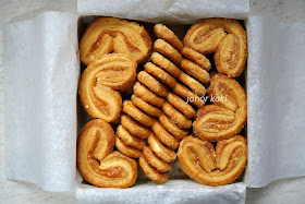 Butterfly Cookie (French Palmier Cookie) @ FINE FOODS by The Royal Garden Hong Kong 帝苑餅店.蝴蝶酥