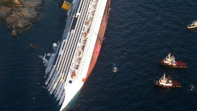 Foto Tenggelamnya Kapal Pesiar Costa Concordia 