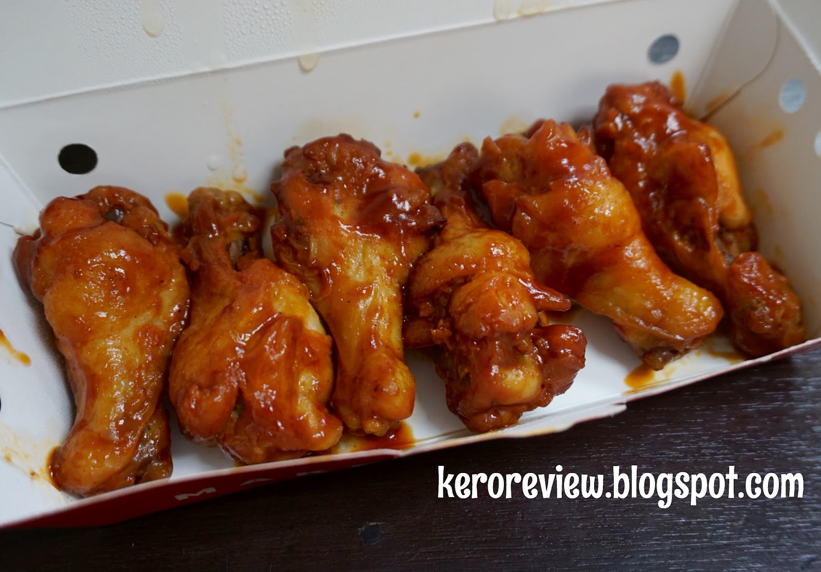 รีวิว พิซซ่าไอส์แลนด์ดีไลท์ ไก่โคเรียนการ์ลิค และไก่บาร์-บี-คิวสไปซี่ ร้านพิซซ่าฮัท (CR) Review Island Delight Pizza,  Chicken Wings, Pizza Hut Restaurant.