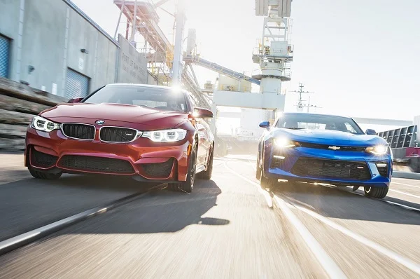 BMW M4 vs Chevrolet Camaro SS