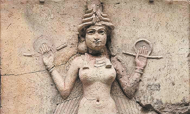 αβυλωνιακή πλάκα ( περίπου 1800 π.Χ.) που μπορεί να απεικονίζει την Ιστάρ, μια μεταγενέστερη εκδοχή της θεάς Ινάνα.