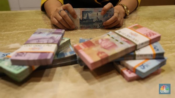 Rupiah Bergejolak, Nasabah Kaya Tarik Dana dari Bank Nasional