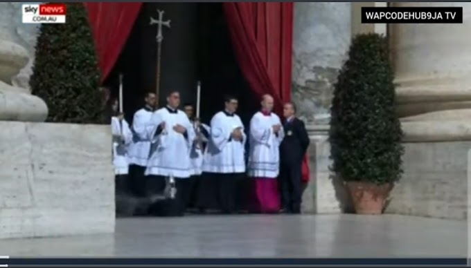 Pope Francis' coffin carried out into Saint Peter's Square before ceremony starts ( video)
