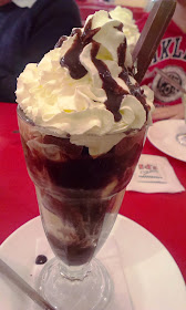 Ed's Easy Diner chocolate sundae