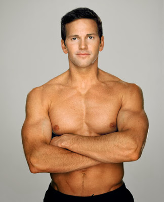 Shirtless Illinois congressman Aaron Schock from a Men's Health Magazine photo shoot